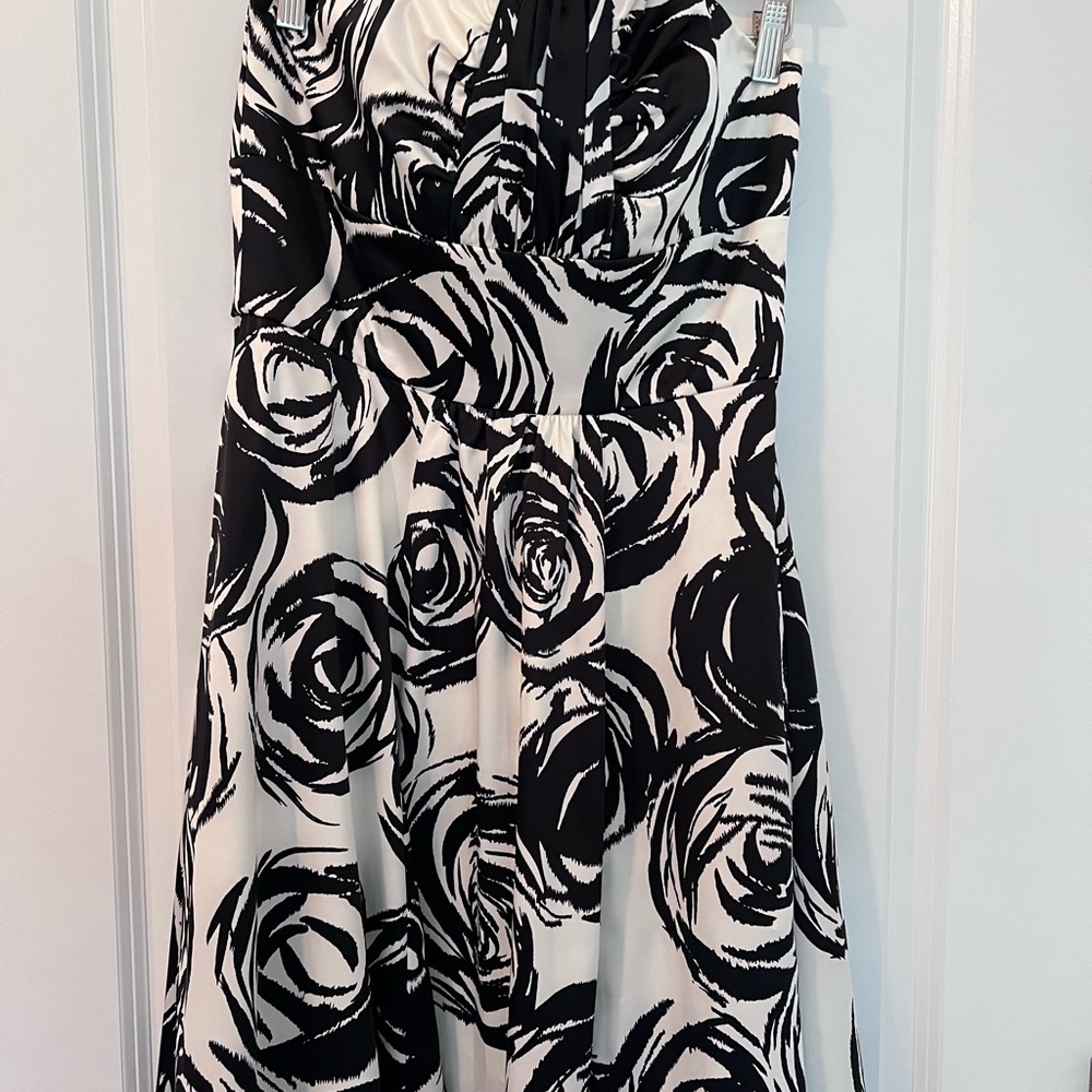 NWT White House Black Market strapless dress